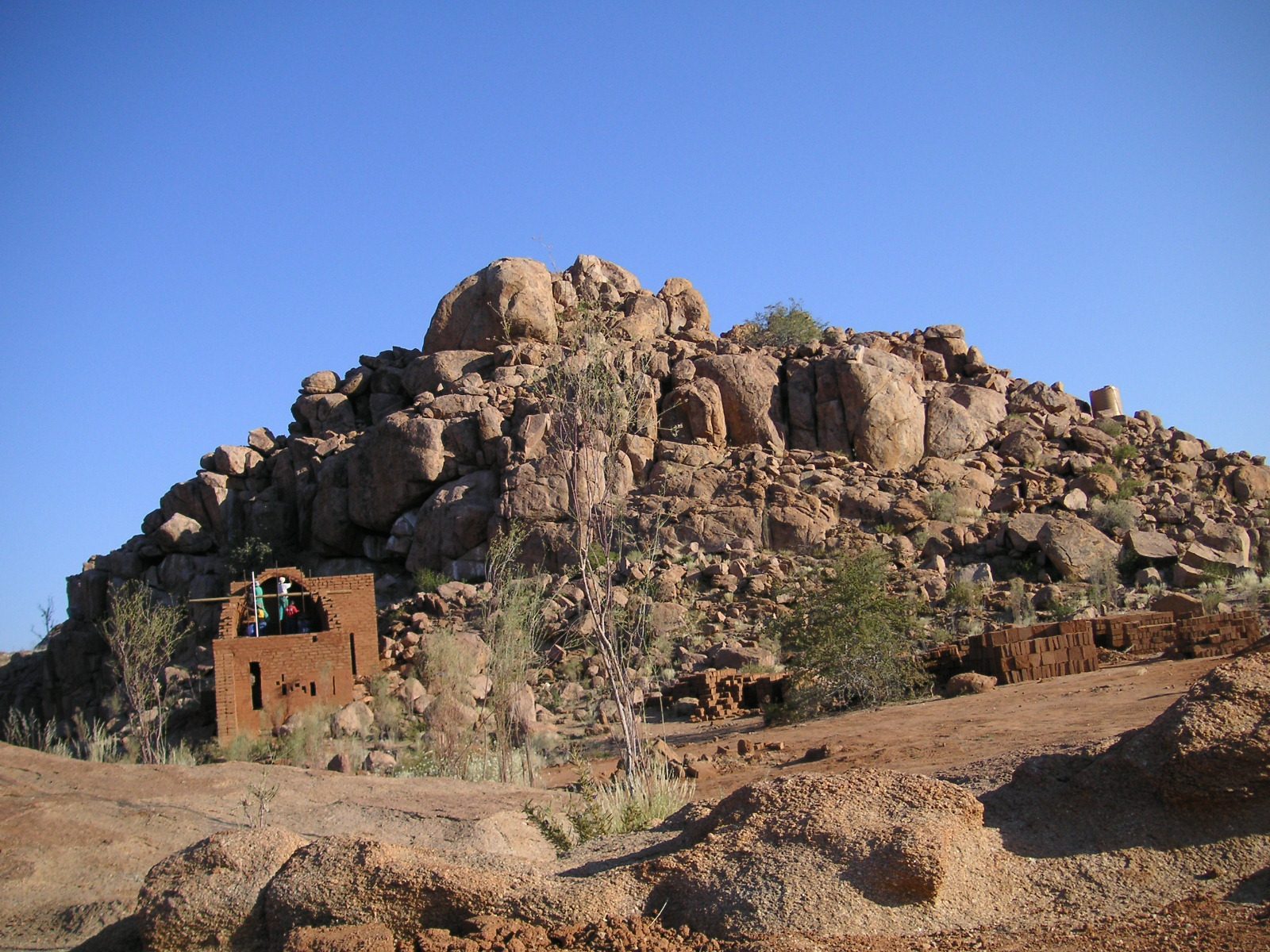 Damaraland — clay masonry, wall rising