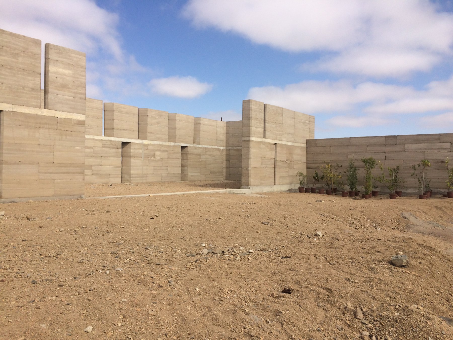 Wall corner — rammed earth detail